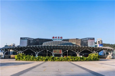 赵奕欢：一个充满魅力的商务模特