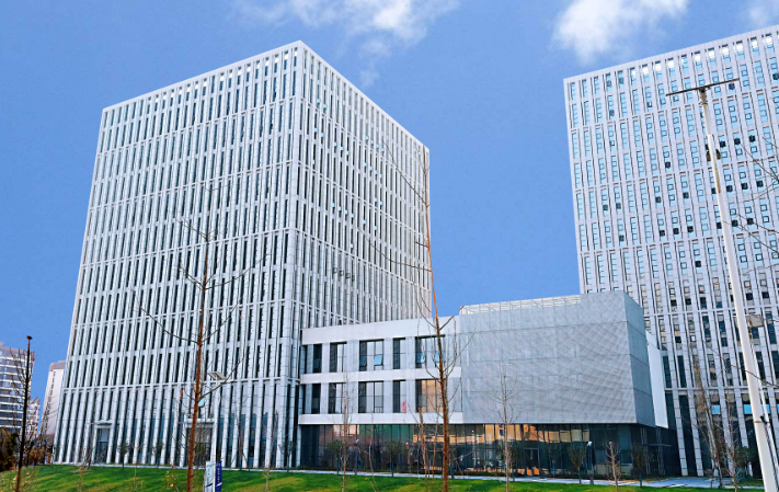 高唐达成建筑机械有限公司装载机与挖掘机工况适配方案解析